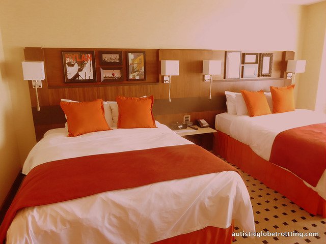 Our Tips for Minimizing Travel Anxiety with Autism red