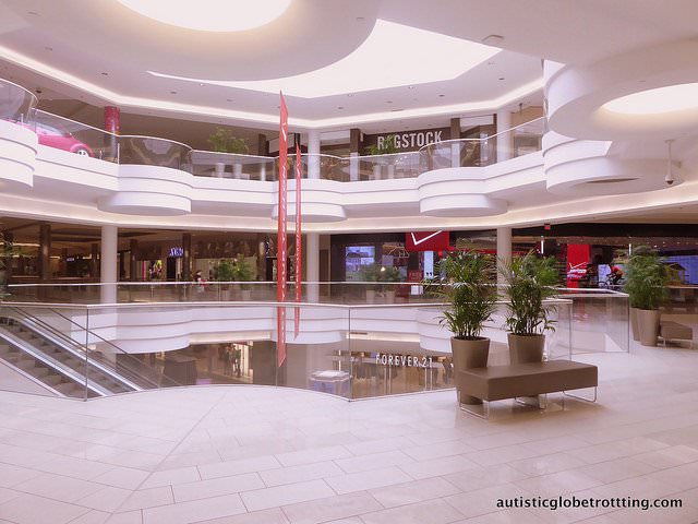 Taking your kids with Autism to the Mall of America columns