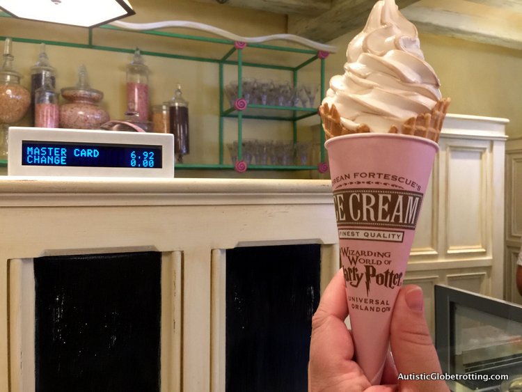 Universal Studios Must Try Harry Potter Foods and Drinks soft serve ice cream