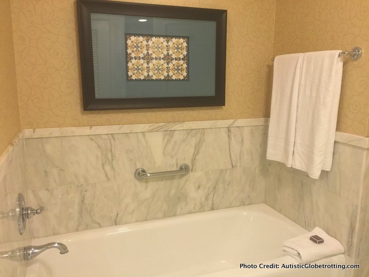 The Ritz-Carlton Orlando Grande Lakes tub