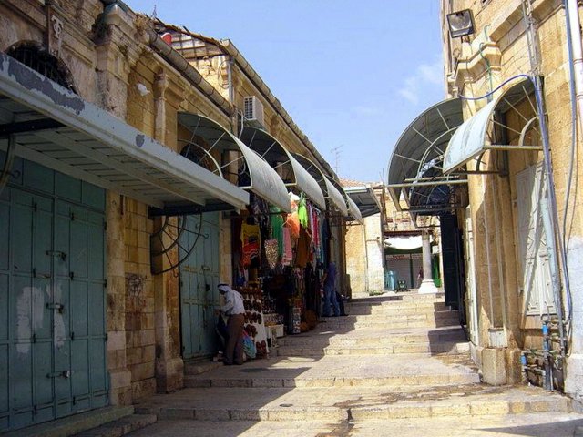  Exploring Jerusalem with Kids market