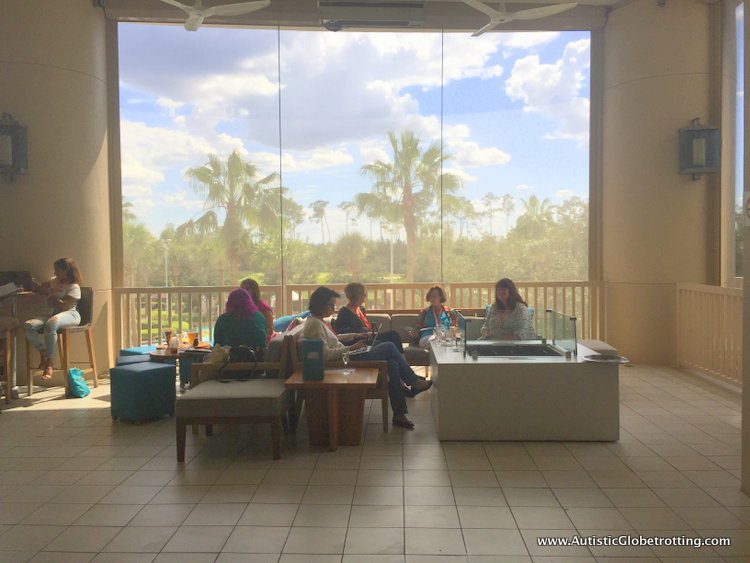 Family Stay at the Hilton Bonnet Creek Orlando bar