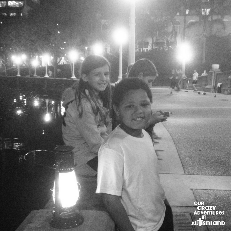 Finding Florida: Lake Mirror Historic Tour takes you around Historic Lake Mirror in downtown Lakeland, Florida to learn more about the city's history.